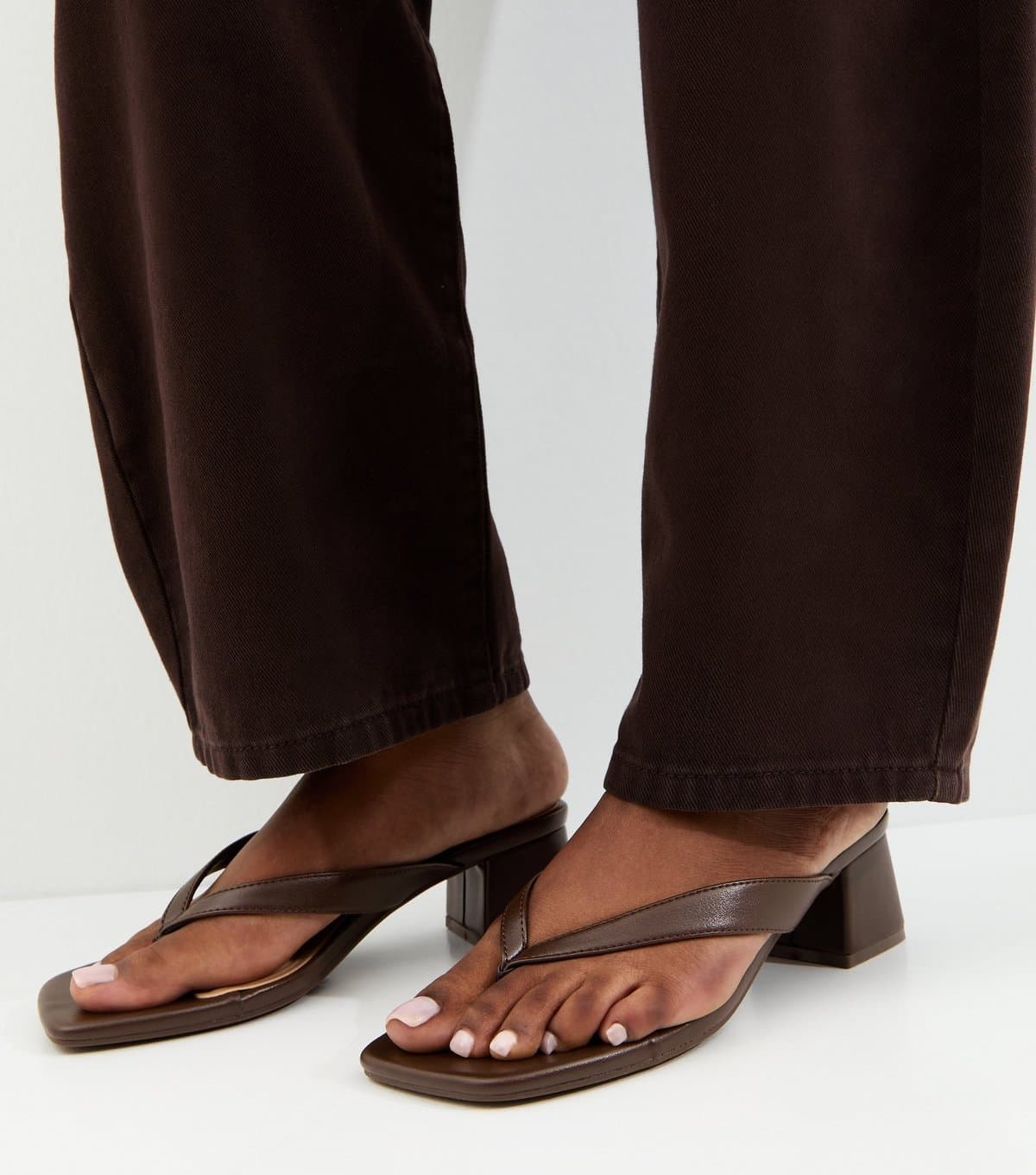 New Look Women's Dark Brown Faux Leather Toe Post Block Heel Sandals Vegan New Look