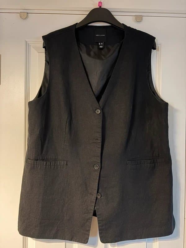 New Look New Look size 18 Linen blend long black waistcoat