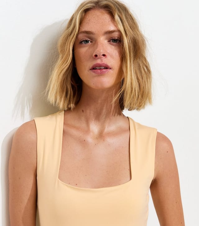 New Look Women's Light Yellow Slinky Square Neck Sleeveless Bodysuit New Look - 3