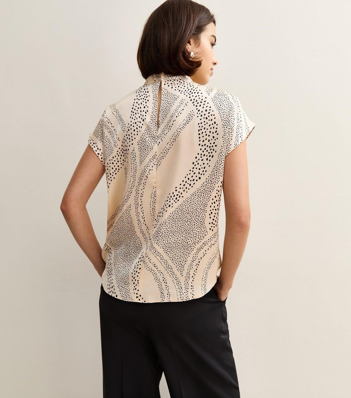 New Look Women's Cream Swirl Polka Dot Print T-Shirt New Look - 4