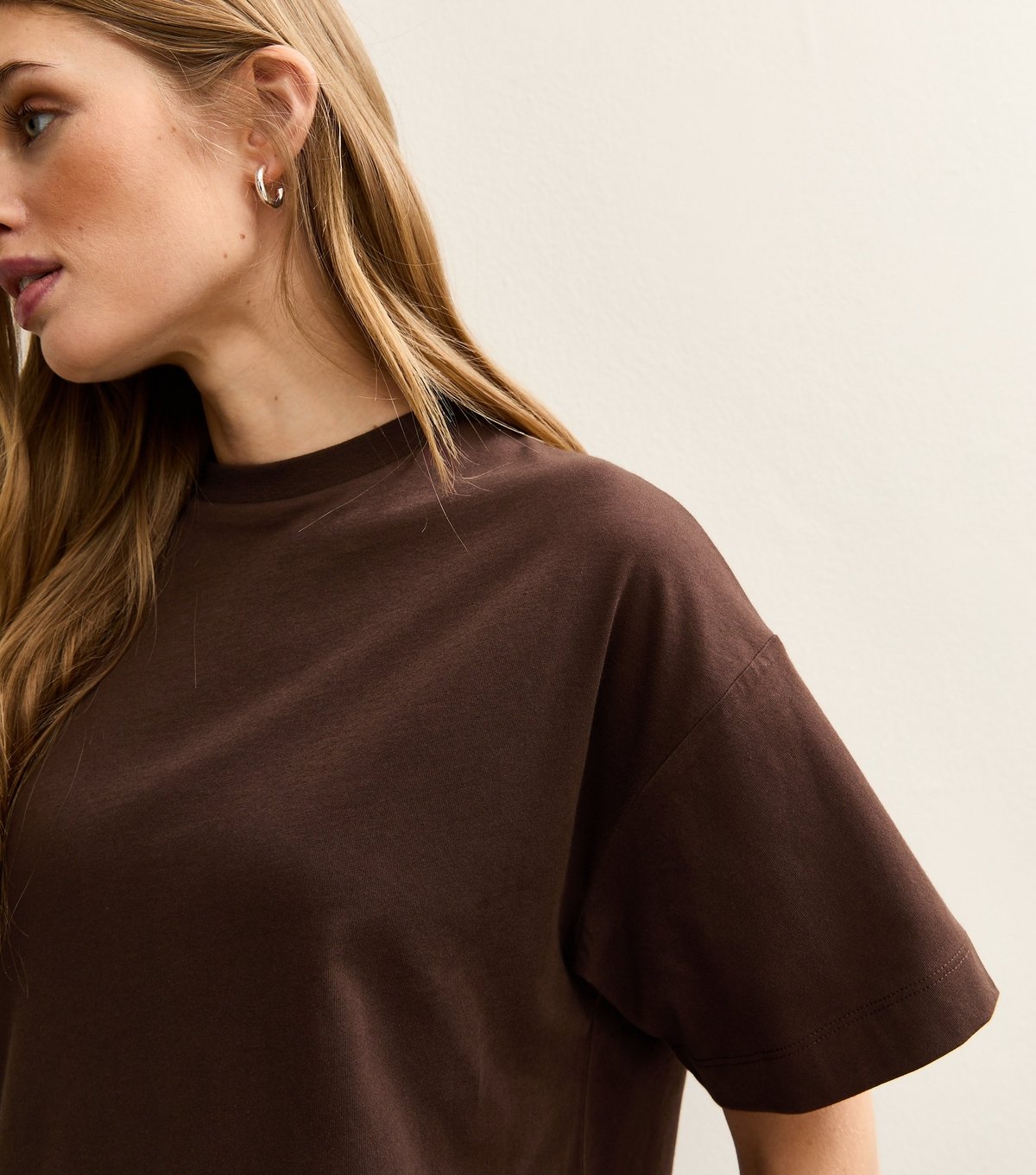 New Look Women's Dark Brown Cotton Oversized T-Shirt New Look - 2