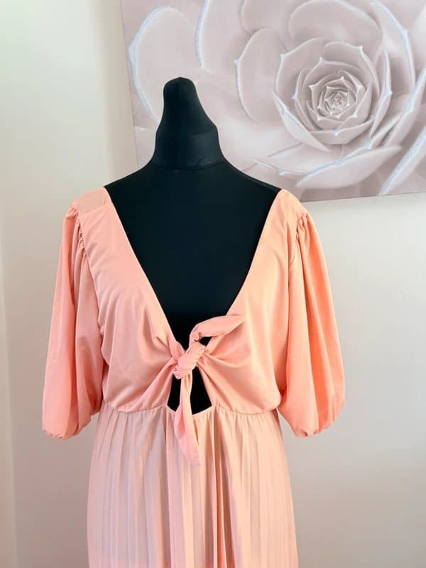 ASOS Design Asos design curve cut out special occasions dress