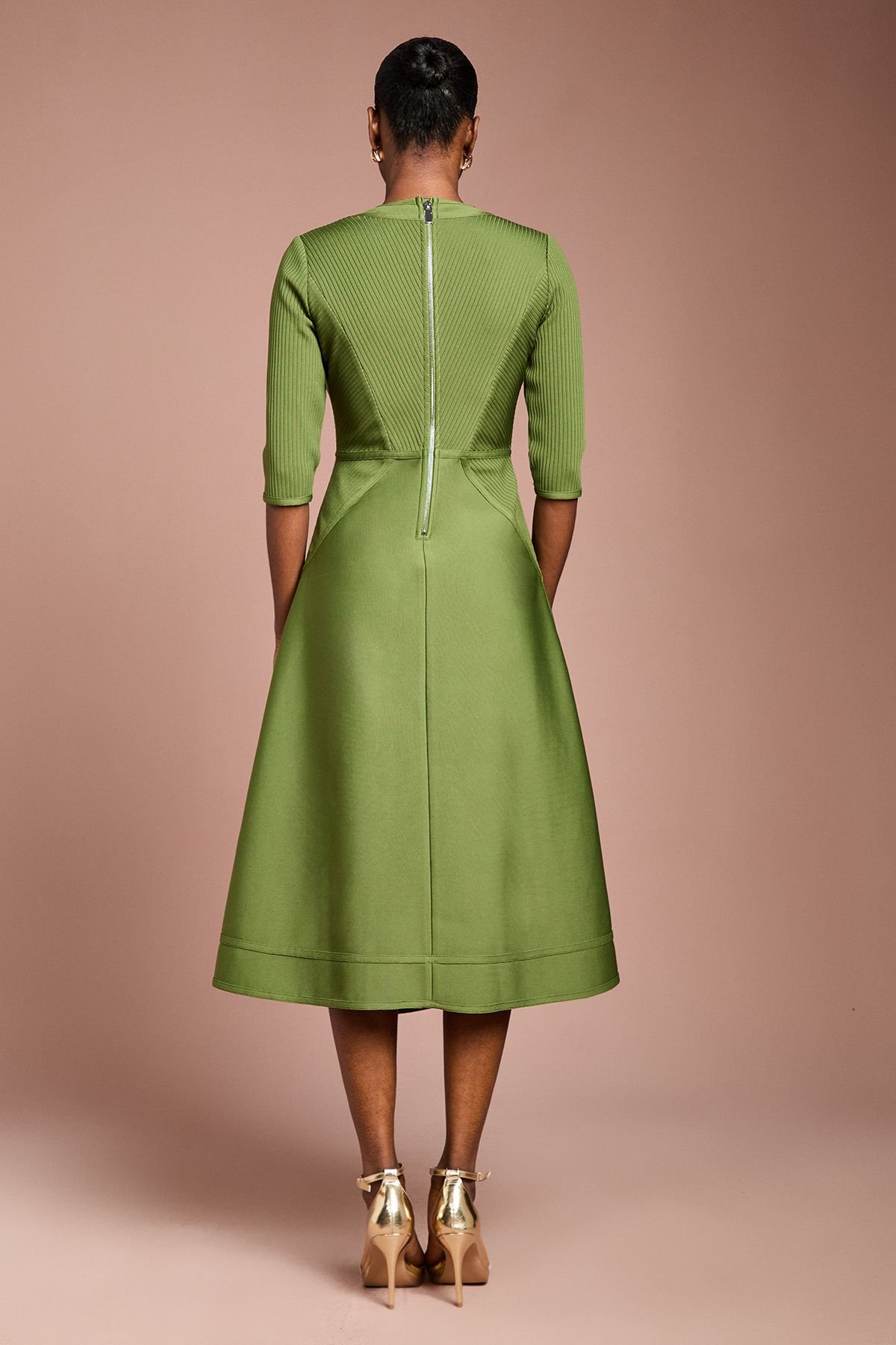 Coast Coast Women's Ribbed Bandage Button Down Midi Dress in Olive - 3