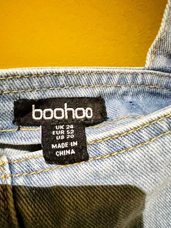 Boohoo Boohoo Denim Diamanté Crop Top – Size 24