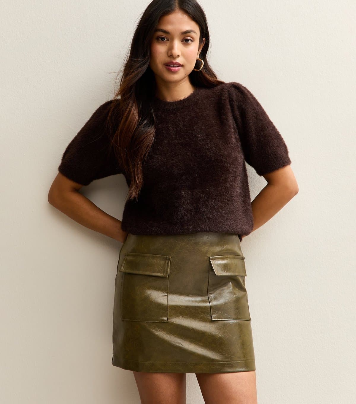 New Look Women's Petite Dark Khaki Cracked Faux Leather Mini Skirt New Look
