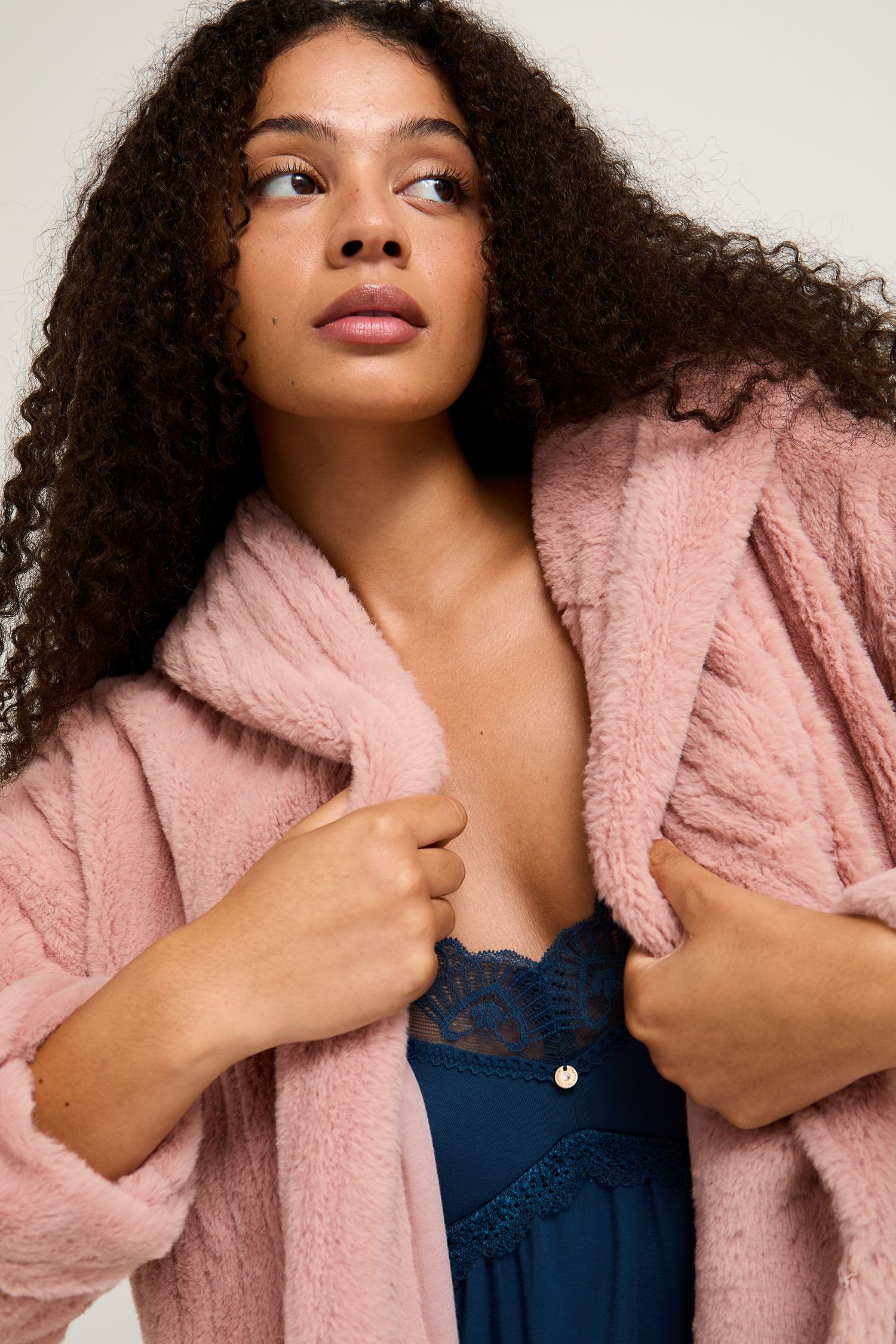 Pretty You London Pretty You London Women's Cloud Robe in Dusty Pink - 2