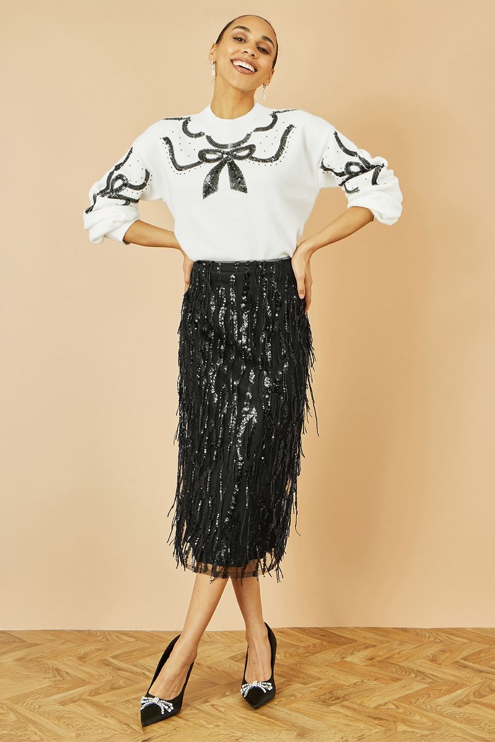 Yumi Yumi Women's Black Hanging Sequin Fitted Midi Skirt - 3