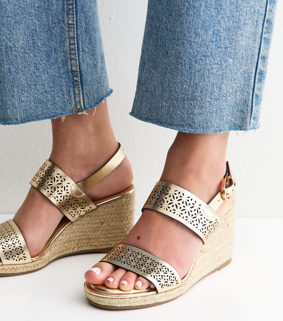 New Look Women's Gold Laser Cut Jute Wedge Sandals Vegan New Look - 2