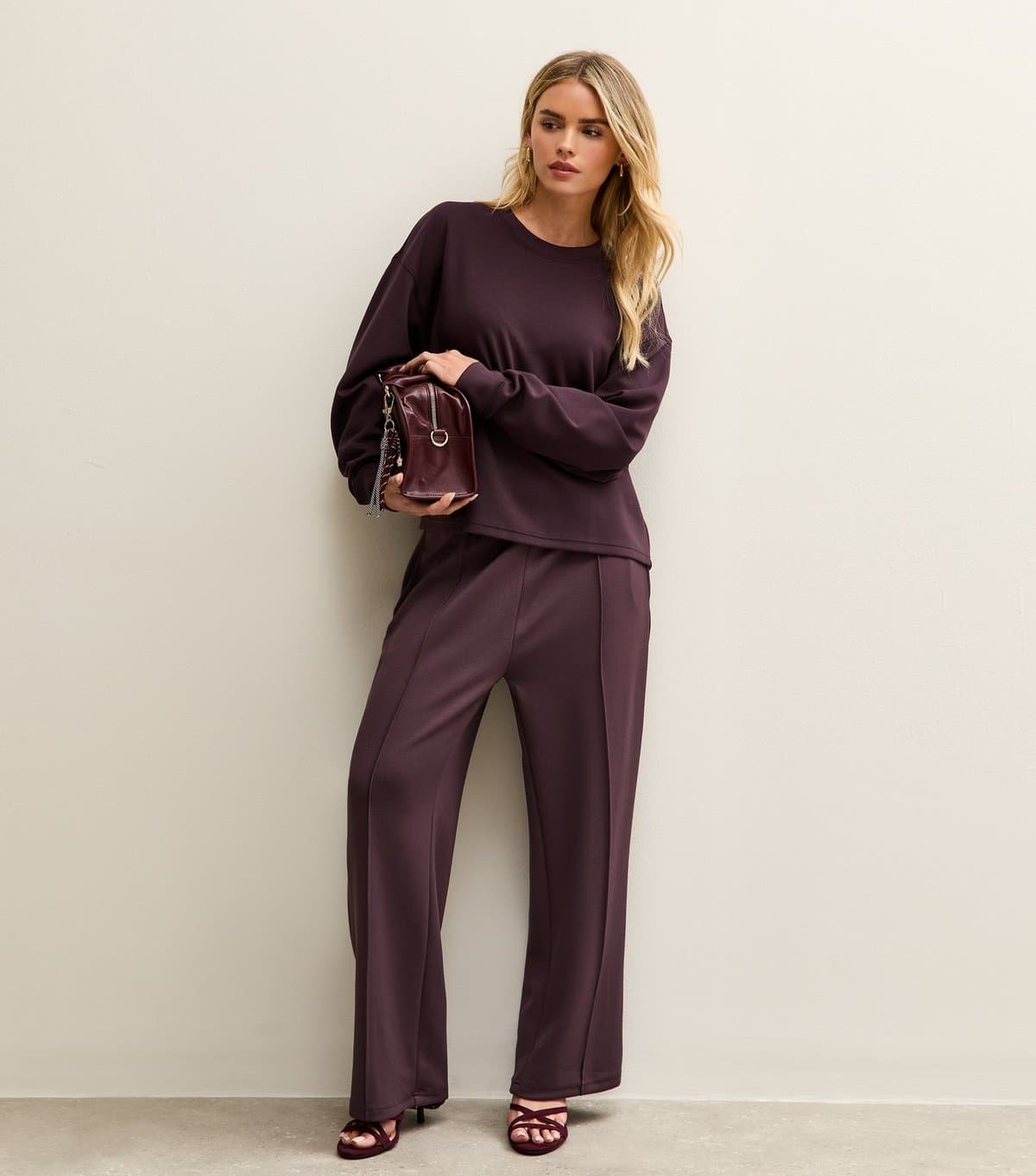 New Look Women's Petite Premium Dark Purple  Wide Leg Joggers New Look
