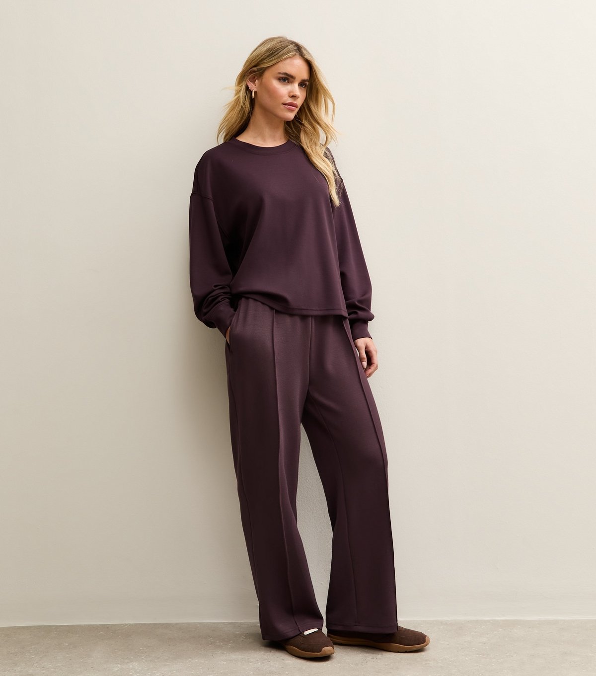 New Look Women's Petite Premium Dark Purple  Wide Leg Joggers New Look - 3