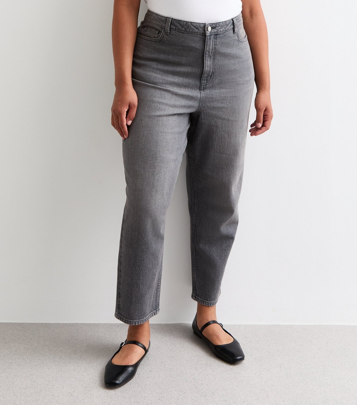 New Look Women's Plus Size Grey High Waist Tapered Mom Jeans Curves New Look - 3