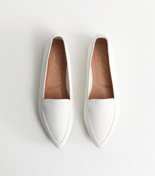 New Look Women's White Faux Leather Pointed Ballerina Flats New Look - 2