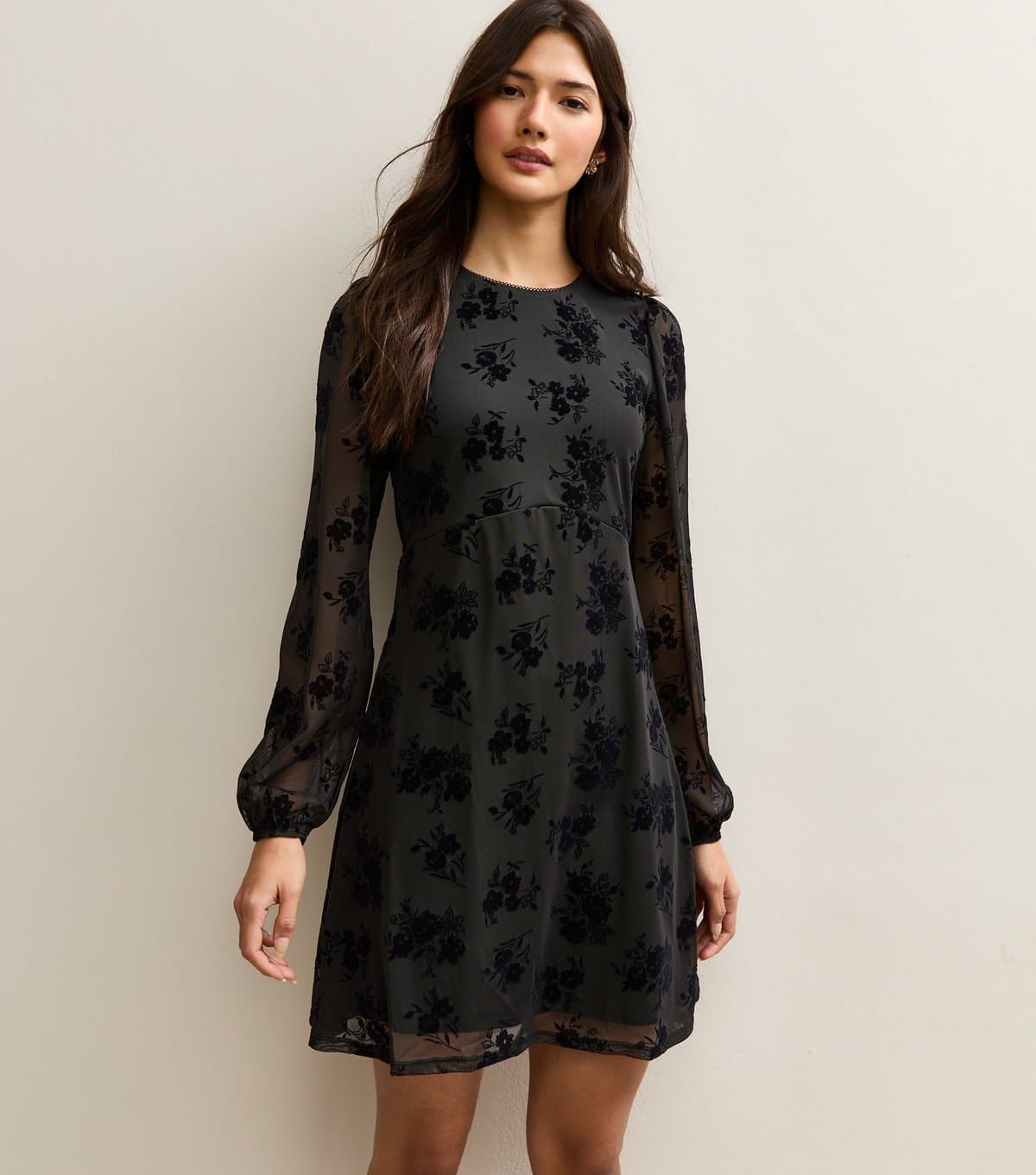 New Look Women's Black Floral Devore Long Sleeve Mini Dress New Look