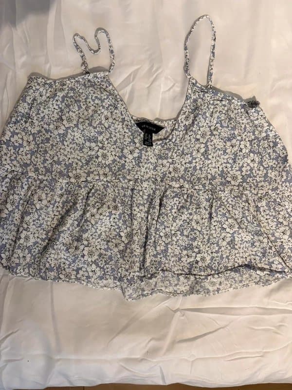 New Look New Look, floaty cami peplum top, blue/white floral, size 16, VGC