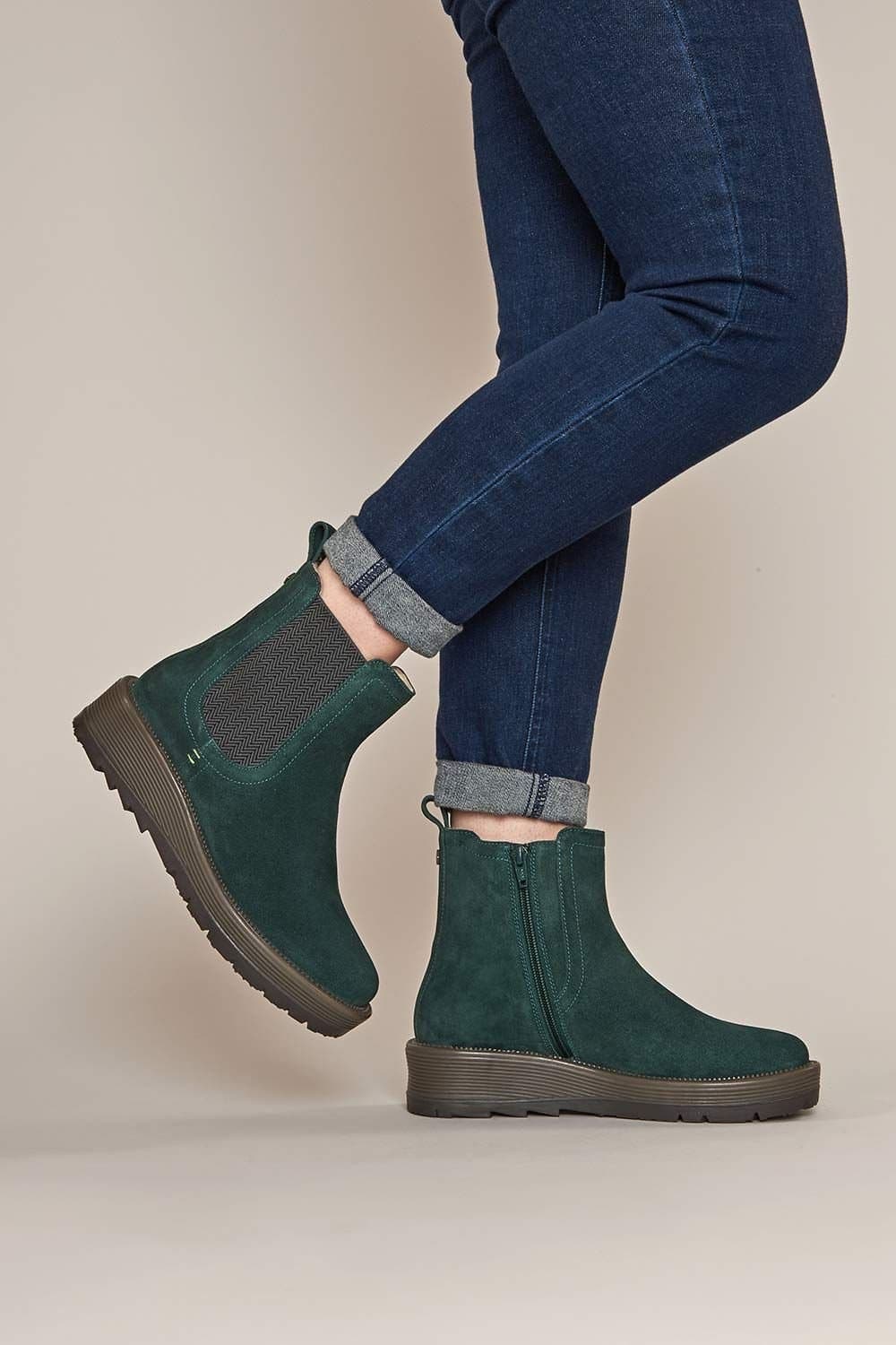 Moshulu Moshulu Women's 'Kos' Chunky Sole Leather Ankle Boot in Green