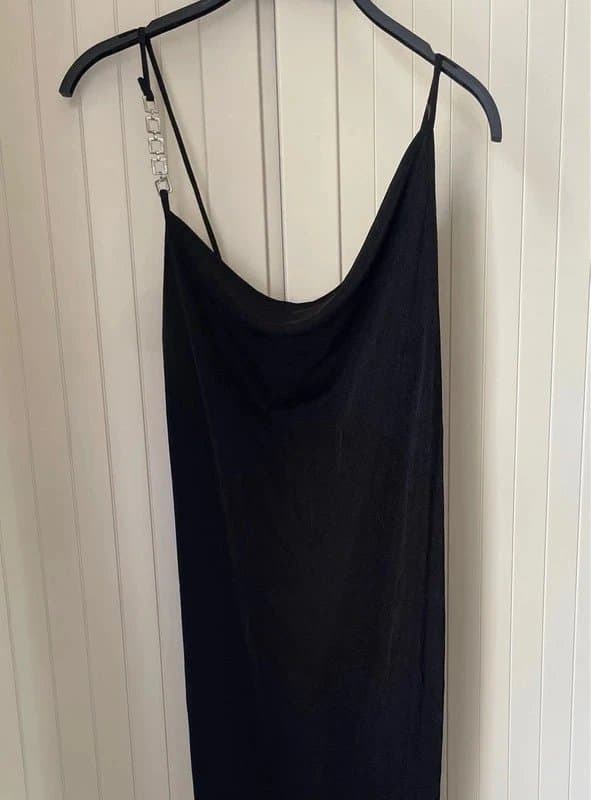 Bershka Gorgeous Bershka little black body con dress brand new size M evenings out parties