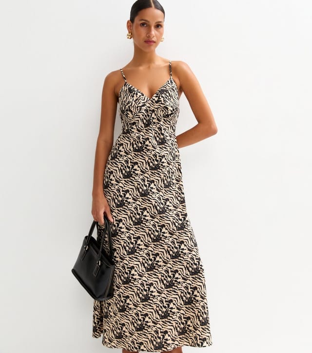 New Look Women's Cream Pattern Print V-Neck Midi Dress New Look - 2