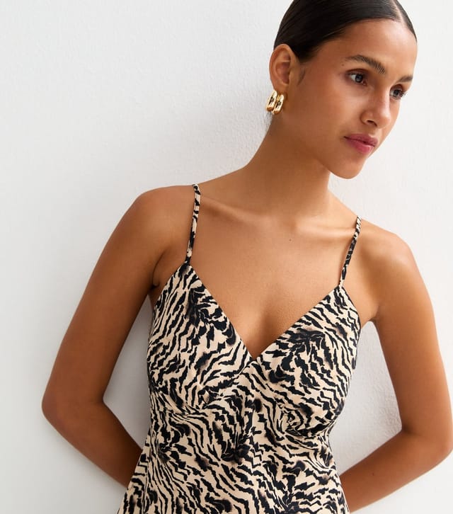 New Look Women's Cream Pattern Print V-Neck Midi Dress New Look - 3