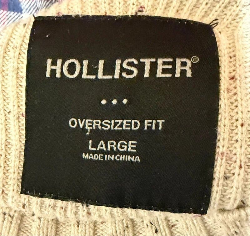 Hollister Hollister Men’s knitted boxy crew neck jumper in beige Oversized Fit Uk Size L