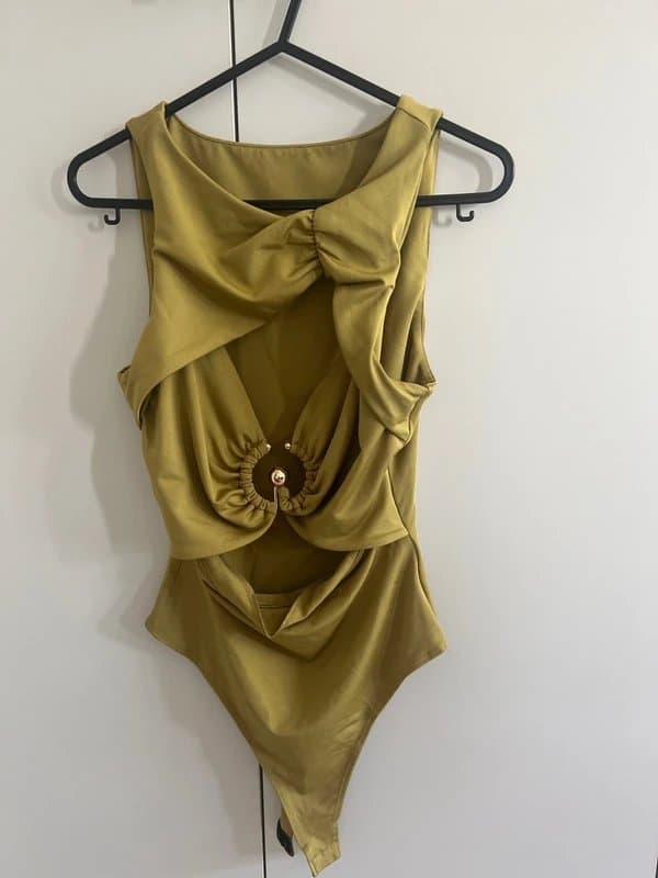 New Look Olive cut out bodysuit