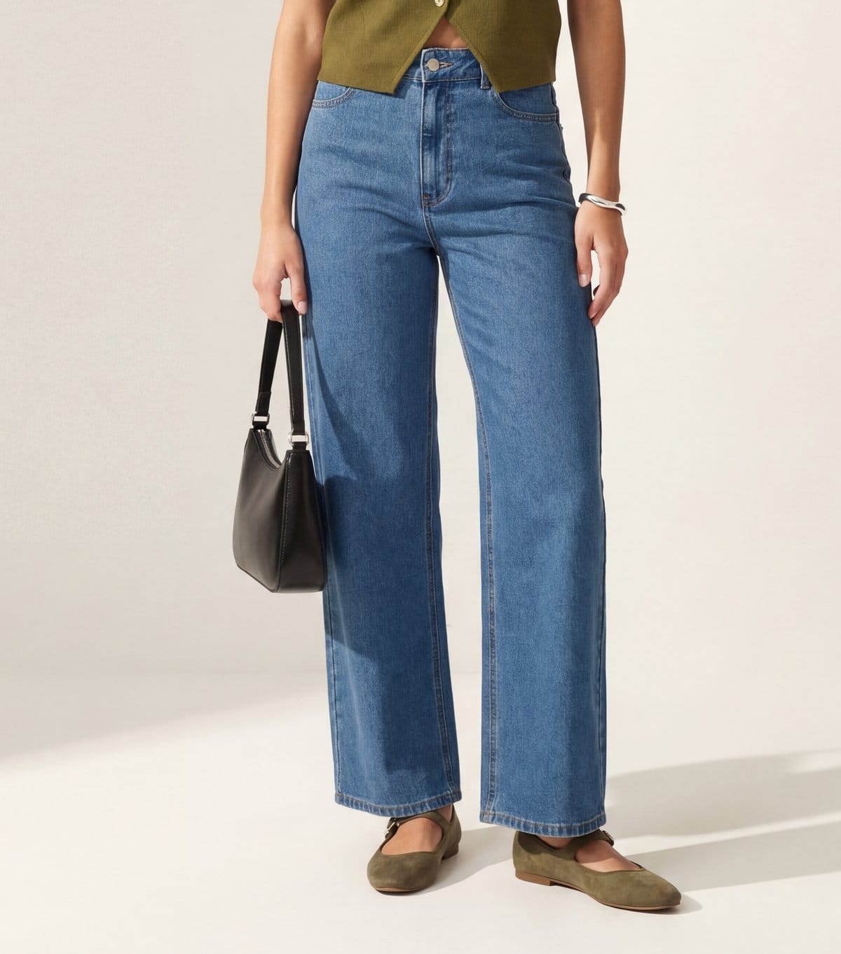 Urban Bliss Women's Light Blue Straight Leg Jeans Urban Bliss New Look - 4