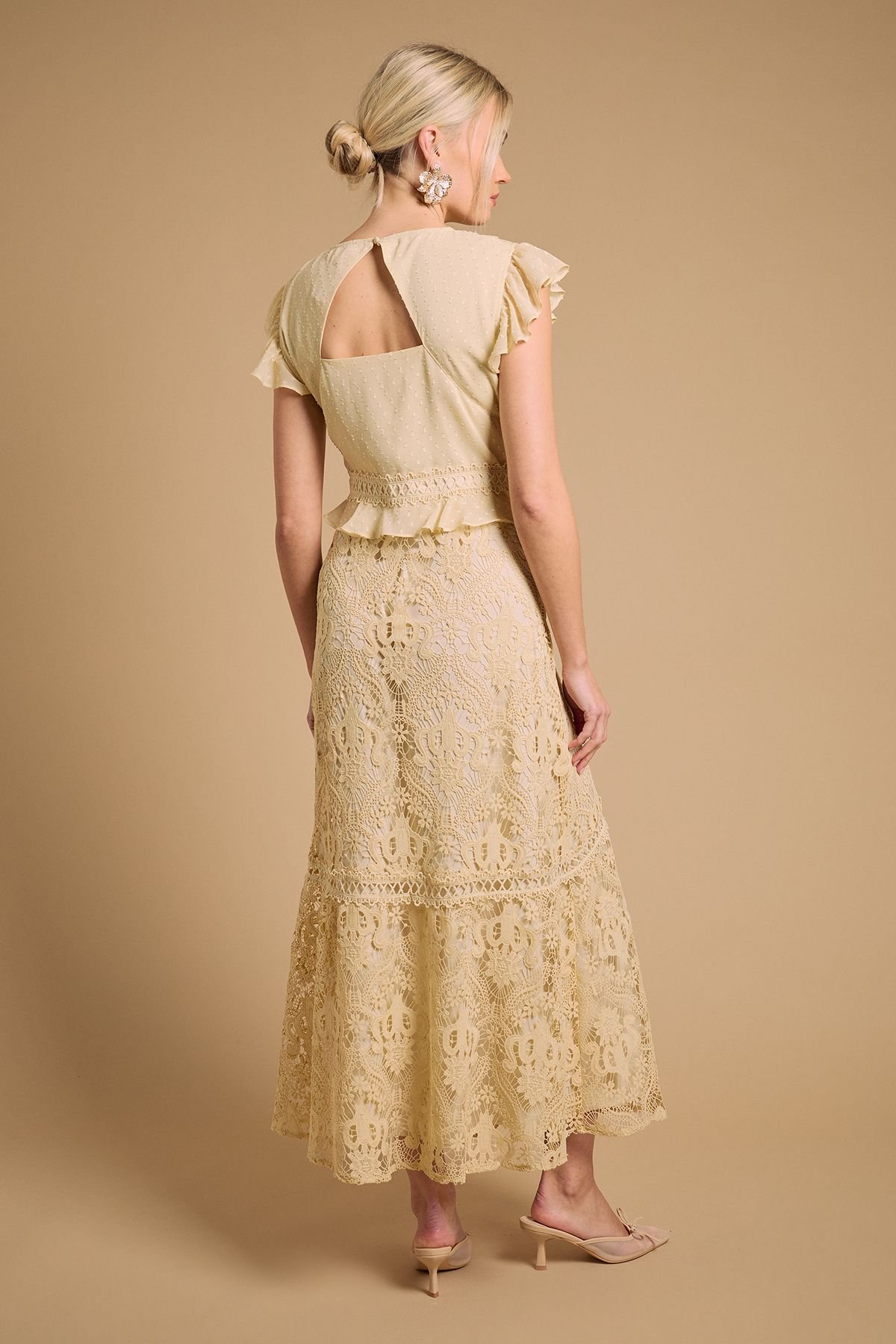 Oasis Oasis Women's Dobby Lace Detail Midaxi Dress in Yellow - 3