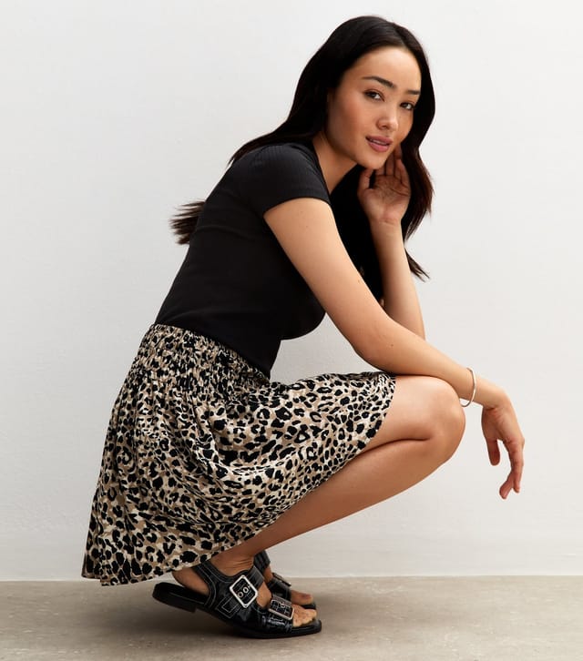 New Look Women's Brown Leopard Print Shirred Waist Mini Skirt New Look - 3