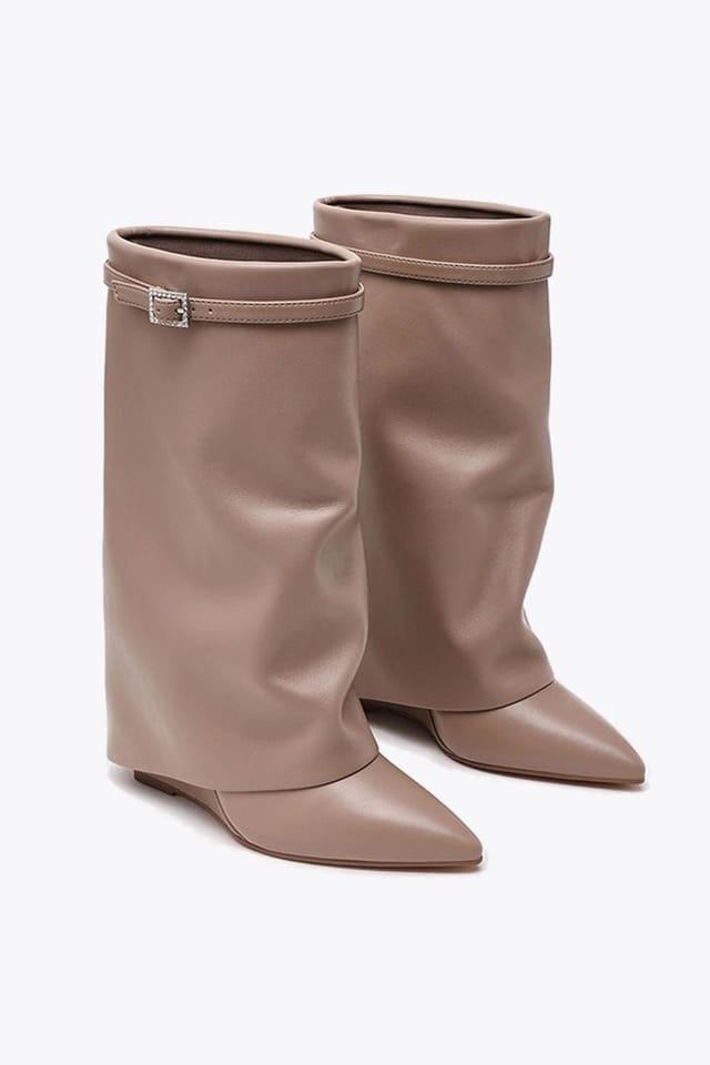Steve Madden STEVE MADDEN Women's 'Shocker Boot Taupe' Boots in Taupe - 2