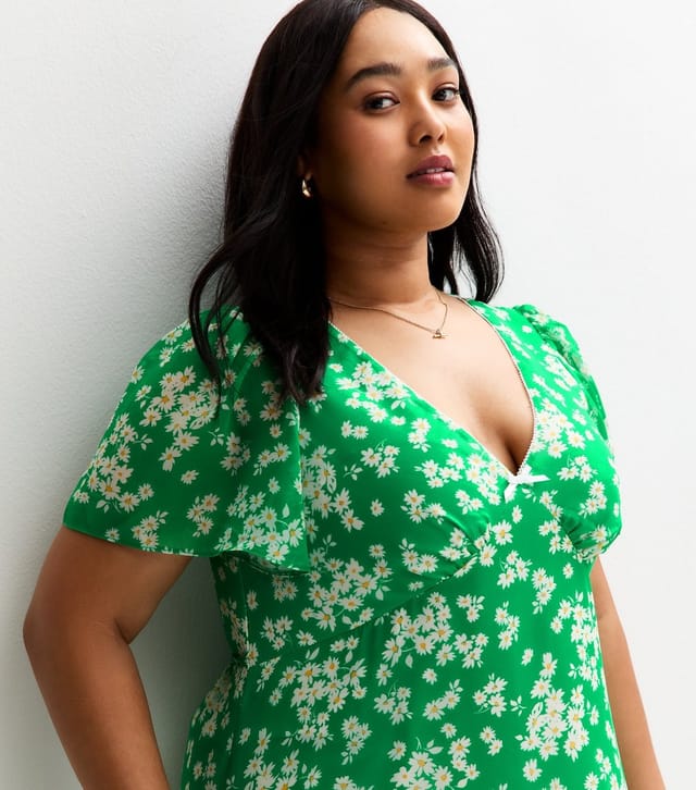 New Look Women's Plus Size Green Floral Print Chiffon Midi Dress Curves New Look - 2