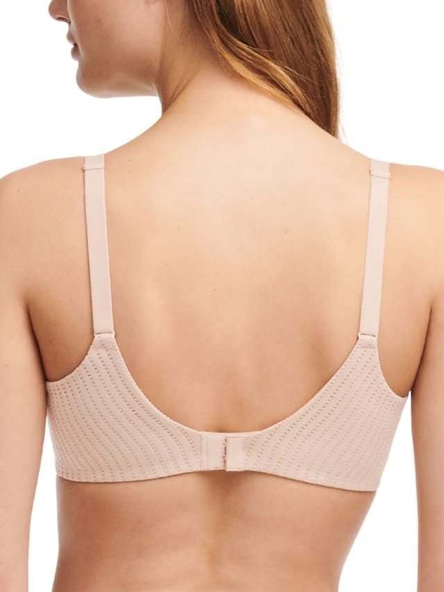 Chantelle Chantelle Women's Easy Feel Marilyn Covering T-Shirt Bra - Golden Beige in Nude - 3