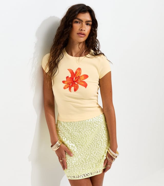 New Look Women's Light Yellow Cotton Rich Tiger Lily Print Baby Tee T-Shirt New Look - 2