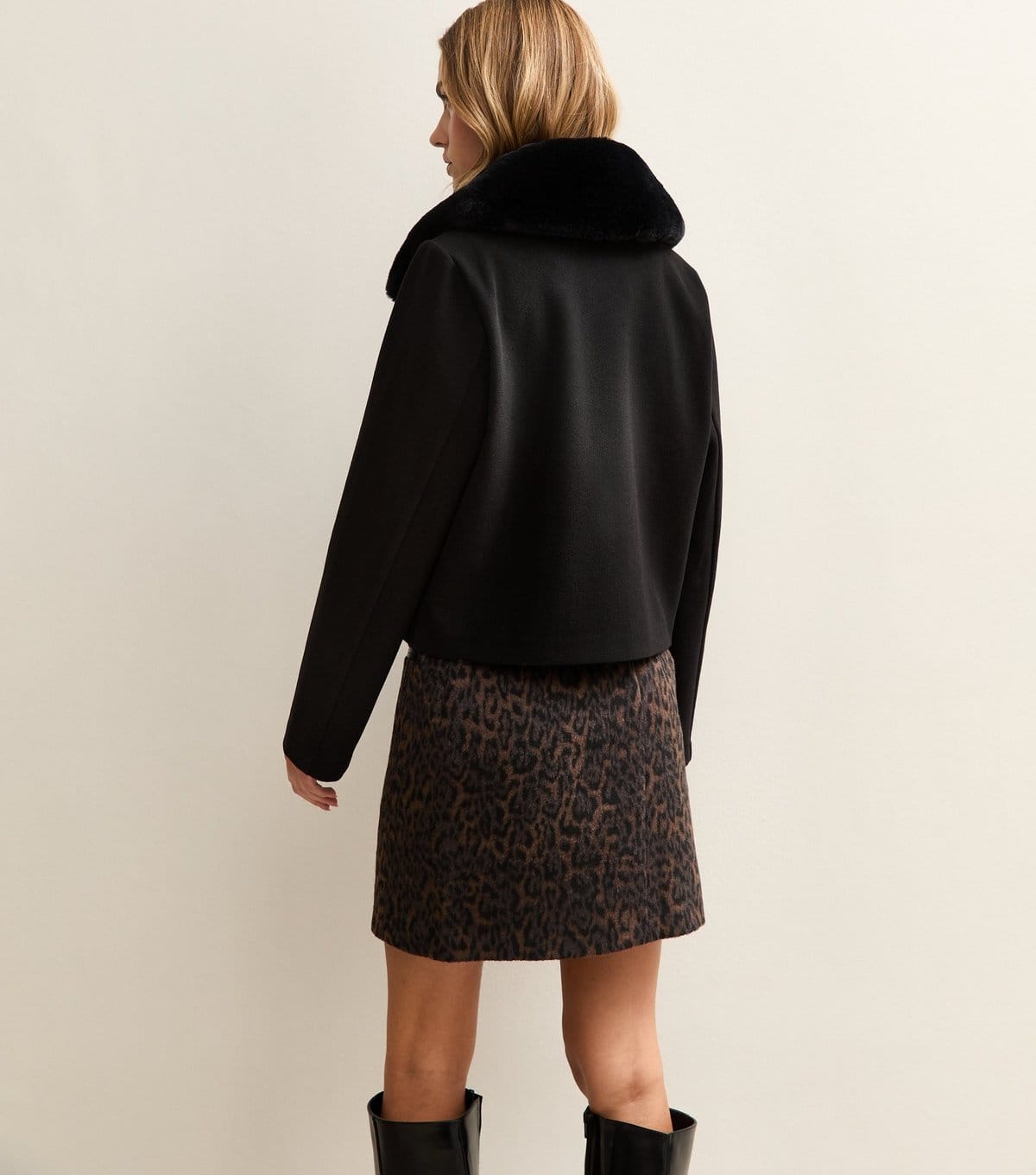 New Look Women's Black Faux Fur Collar Short Shacket New Look - 4