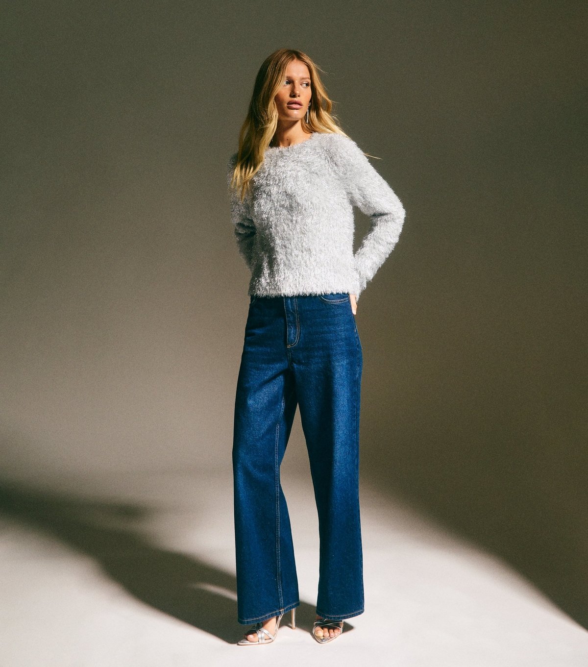 New Look Women's Grey Sparkly Knit Crew Neck Jumper New Look - 3