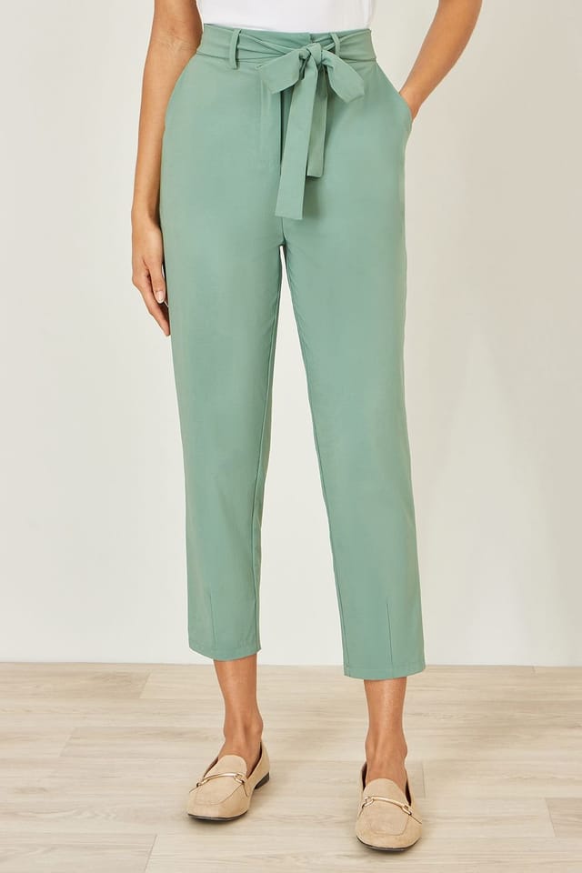 Yumi Yumi Women's Green Stretch Capri Pants With Tie Belt - 2