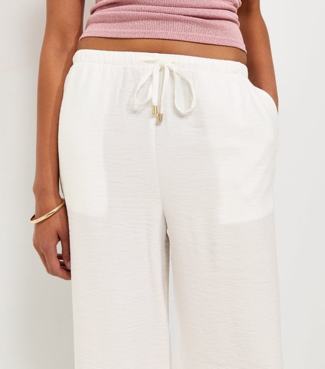 New Look Women's Cream Crinkle Texture Wide Leg Trousers New Look - 3