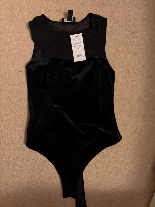 New Look Size 8 velvet sleeveless bodysuit black new look ladies
