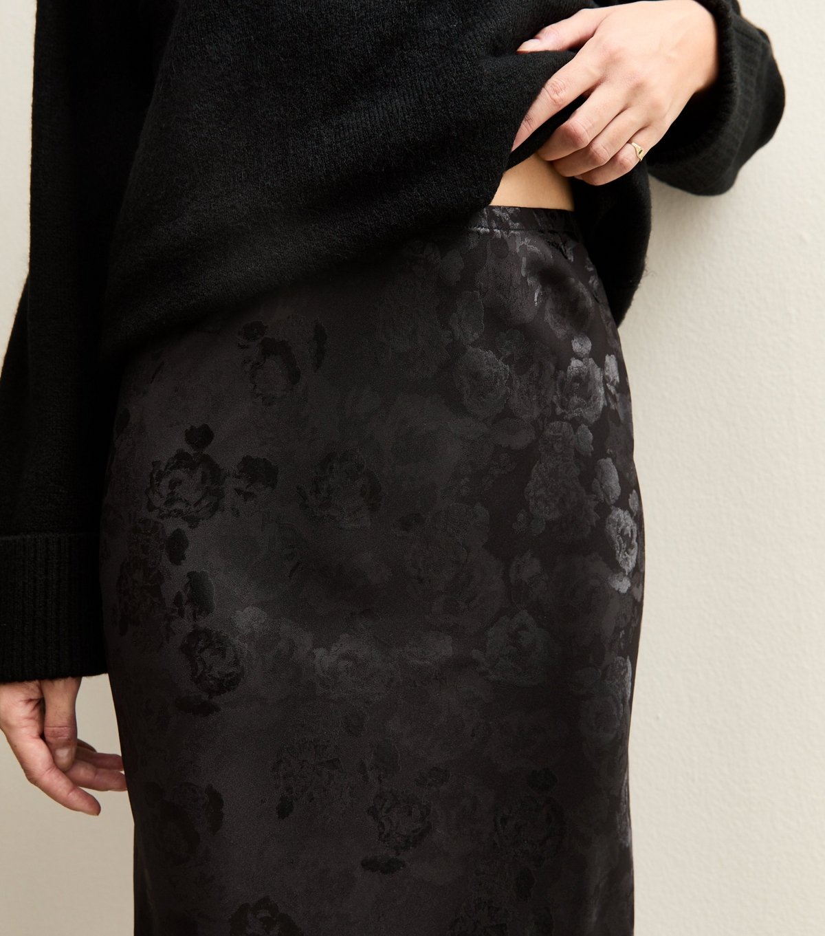 New Look Women's Black Floral Maxi Slip Skirt New Look - 2