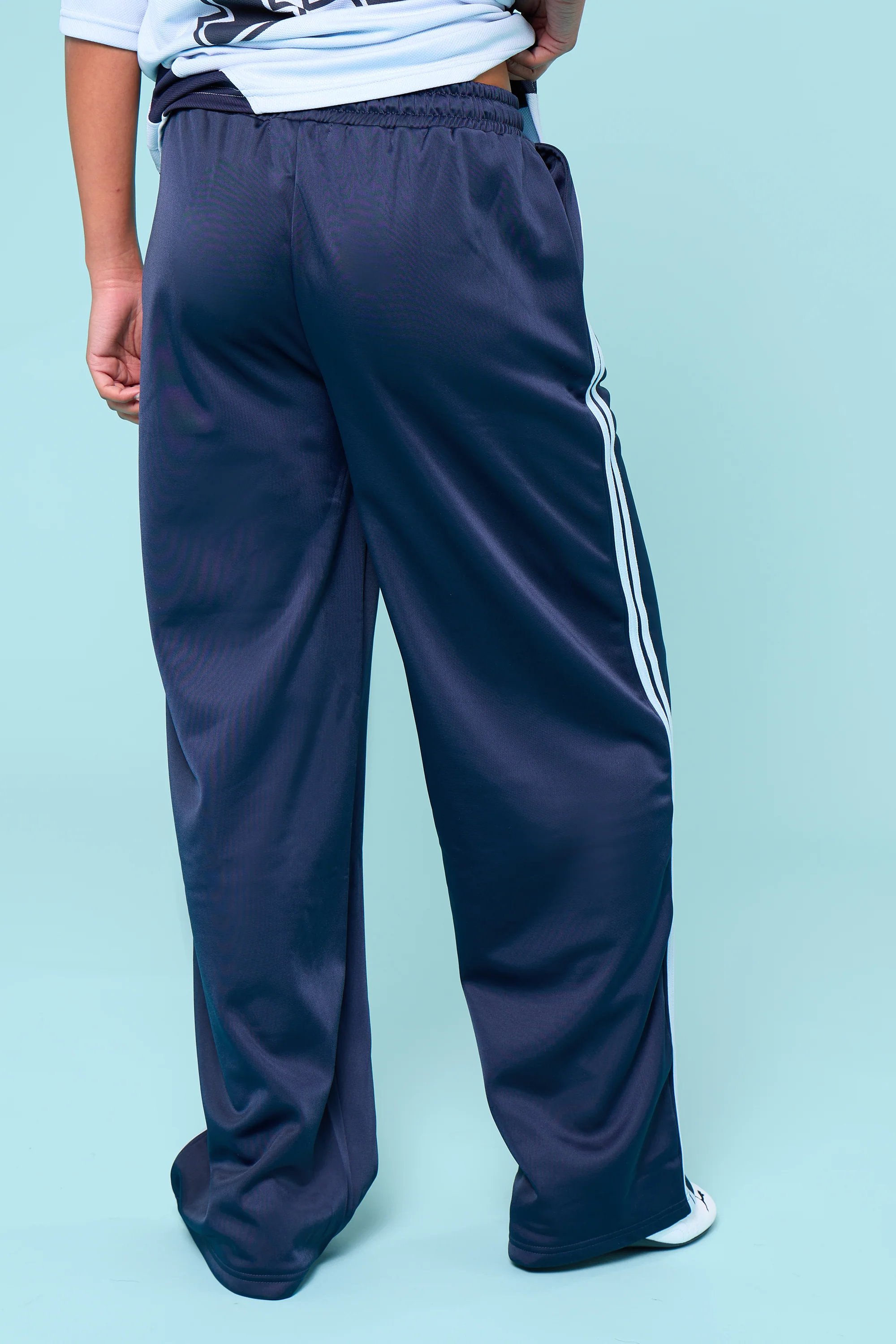 Kaiia Kaiia Side Stripe Tricot Joggers Navy & Baby Blue - 4