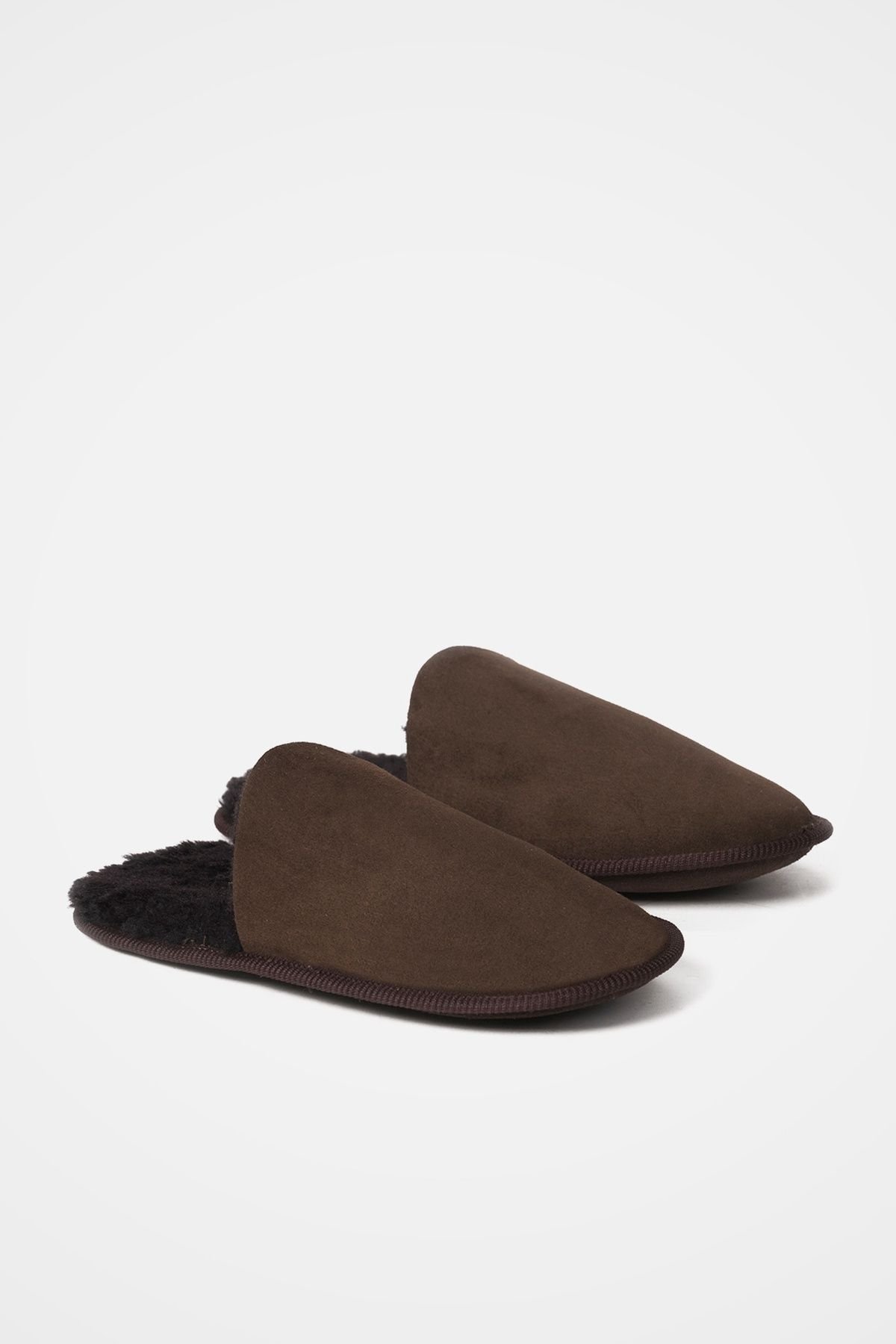 Celtic & Co Celtic & Co Women's Sheepskin Scuff Slippers in Dark Brown - 4