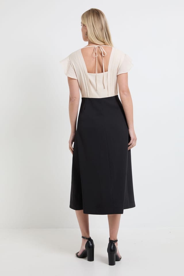 Wallis Wallis Women's Petite Contrast Ruffle Sleeve Midi Dress in Black - 3