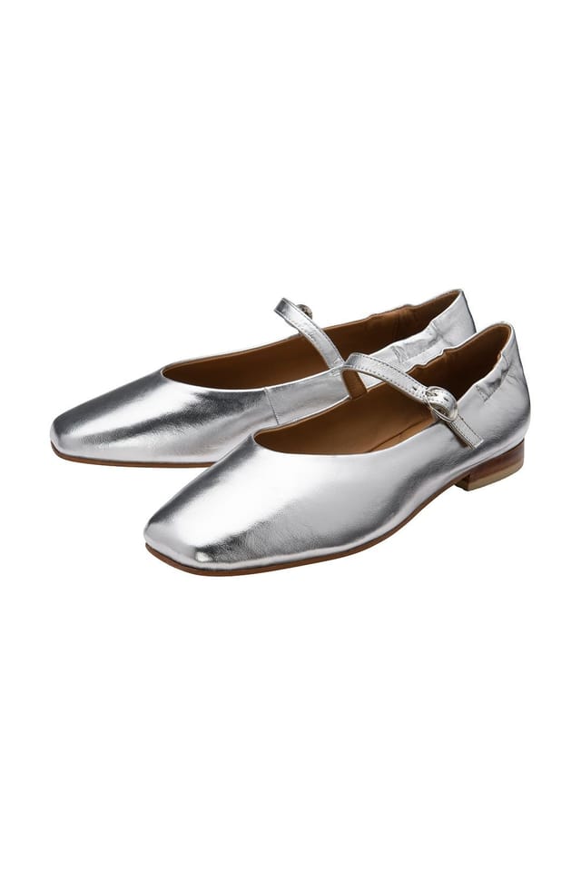 Ravel Ravel Women's 'Lanton' Flat Mary-Jane Shoes in Silver - 2