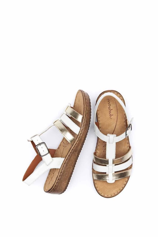Moshulu Moshulu Women's 'Paradas' Platform Wedge Strappy Sandals in White - 2