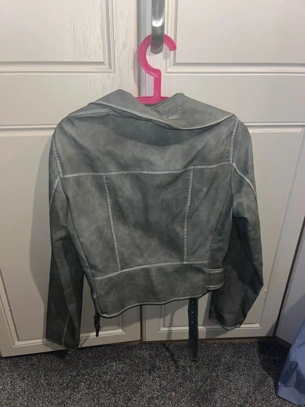 Bershka Leather jacket it’s greeny grey colour