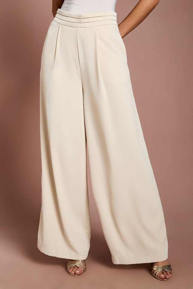 Coast Coast Women's Pleated Waistband Satin Wide Leg Trouser in Champagne - 2