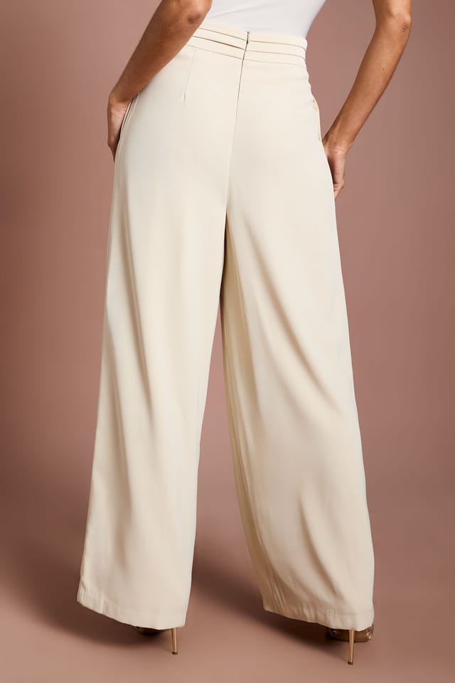 Coast Coast Women's Pleated Waistband Satin Wide Leg Trouser in Champagne - 3