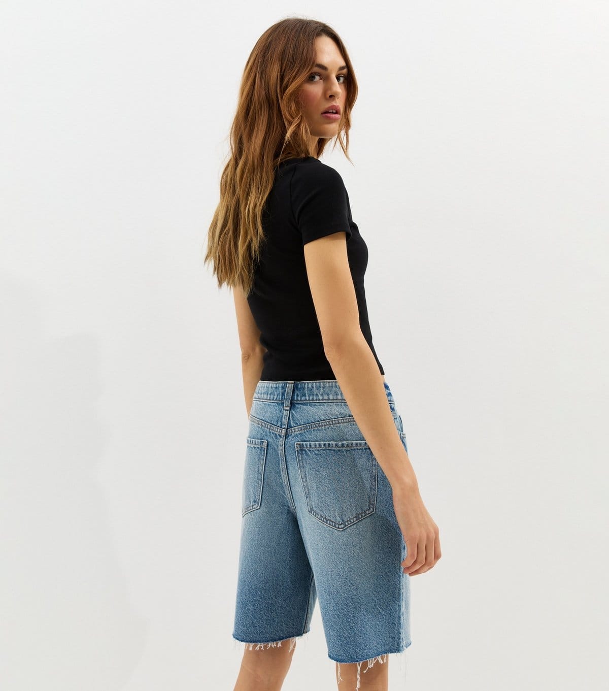 New Look Women's Light Blue Denim Cut Off Bermuda Shorts New Look - 4