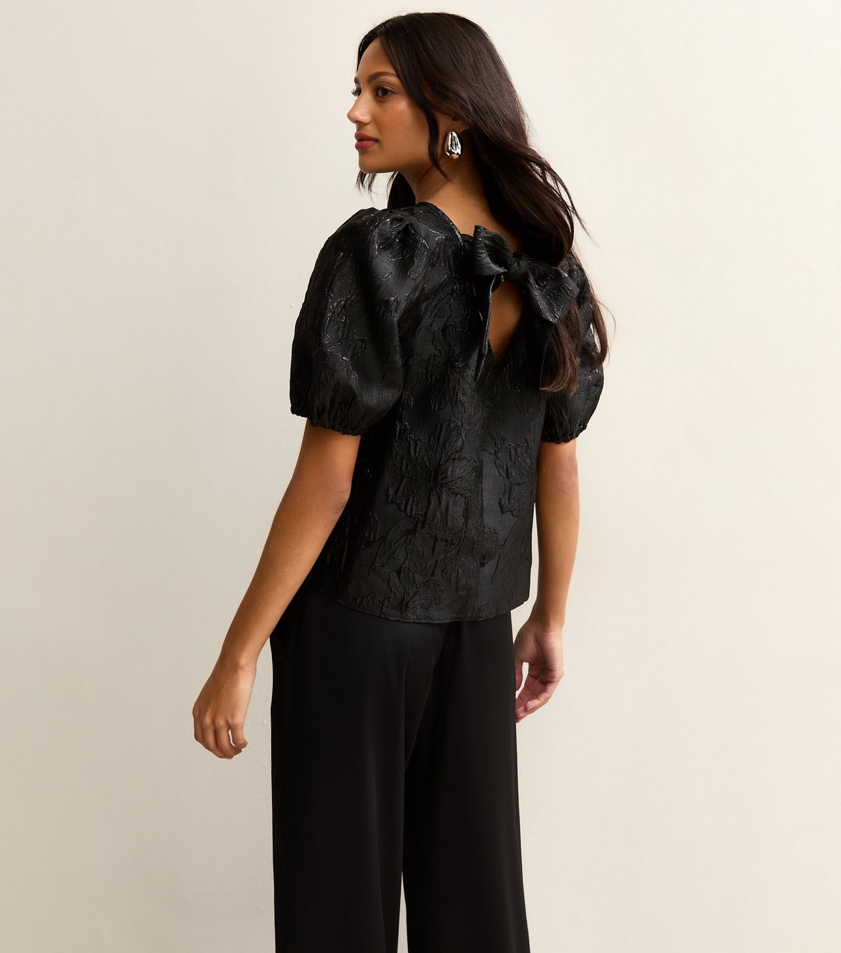 New Look Women's Black Floral Jacquard Short Sleeve Top New Look - 4