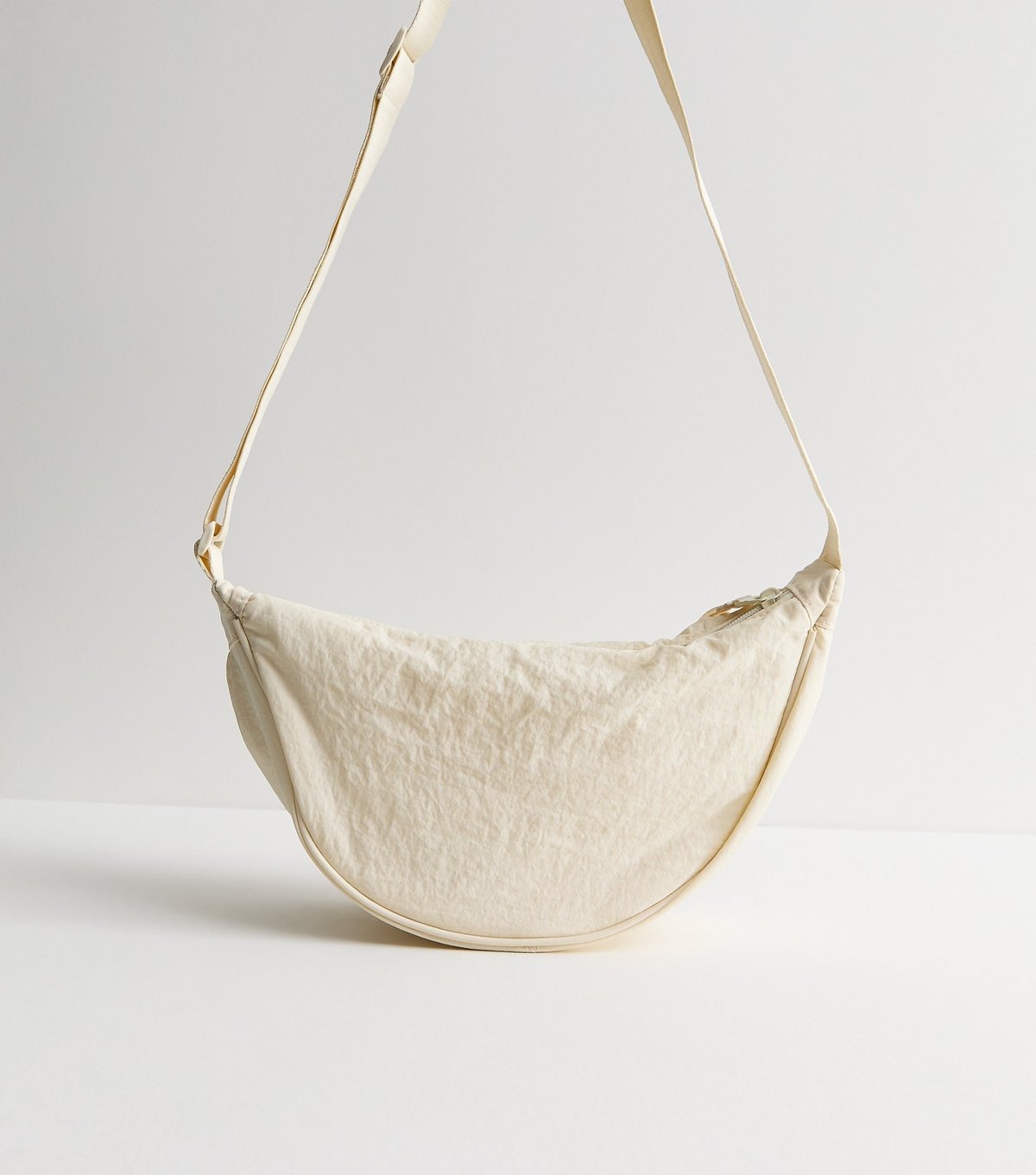 New Look Cream Plain Curved Crossbody Bag New Look - 4