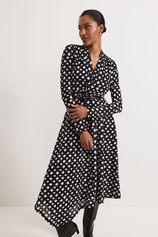 Phase Eight Phase Eight Women's Caitlin Asymmetric Wrap Midi Dress in Black - 3