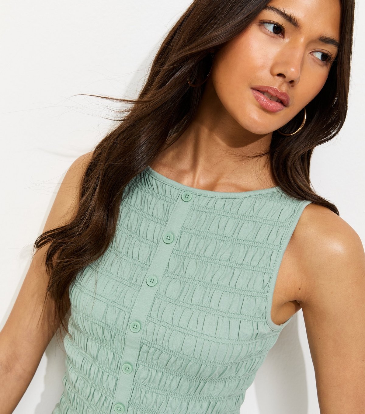 New Look Women's Light Green Shirred Button Front Sleeveless Top New Look - 2